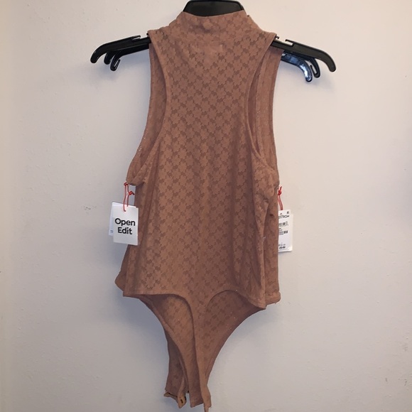Open Edit Mock Neck Lace Bodysuit in Tan Mocha, Size Small 🤩 T15 - Picture 7 of 8